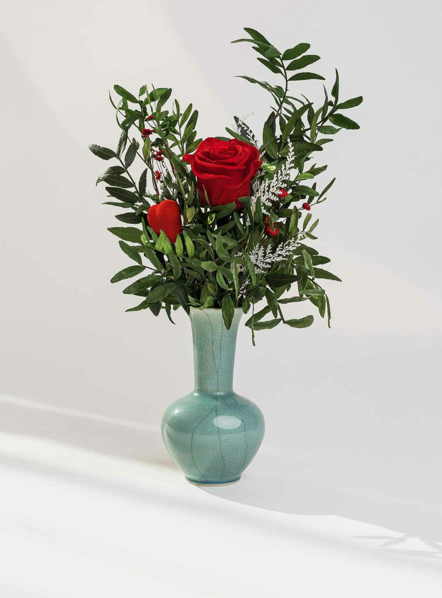 Matilda Conjunto de rosas preservadas rojas con jarron