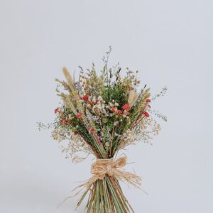 Rosas Preservadas para tu Ramo de novia. Inspírate con ideas de diseño para tu ramo de novia con flores preservadas y crea una obra maestra floral.